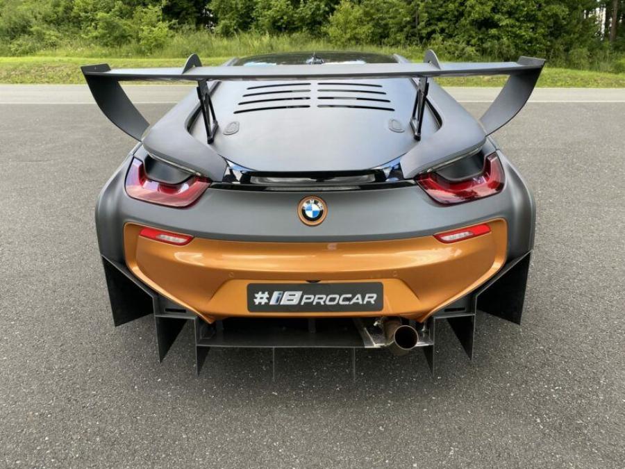  BMW i8 Procar by EDO Motorsport 2020 года  (фото 2 из 7)